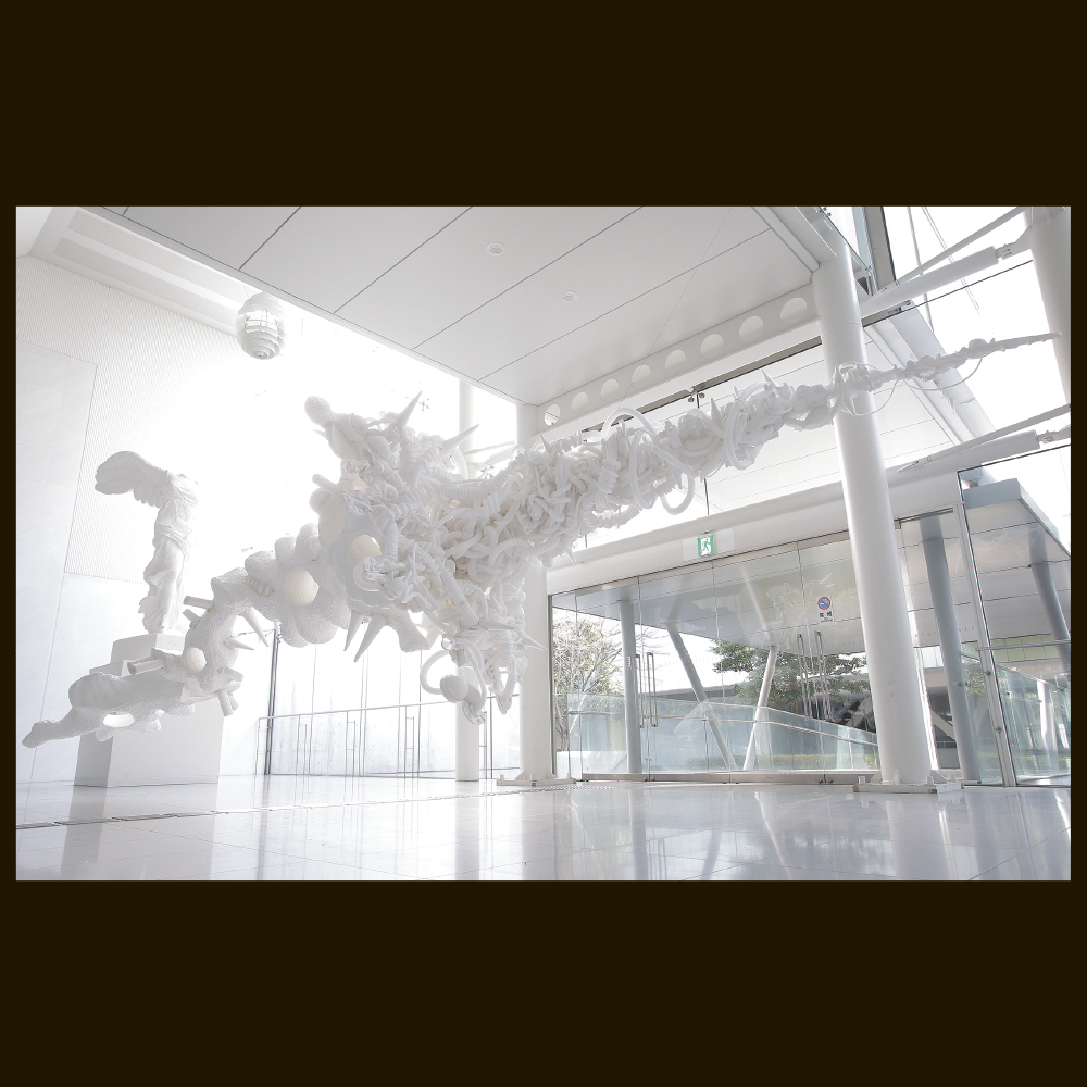 「歳月不待人」（芸美ガイダンス2015 展示作品）大阪芸術大学 美術学科 彫刻コース