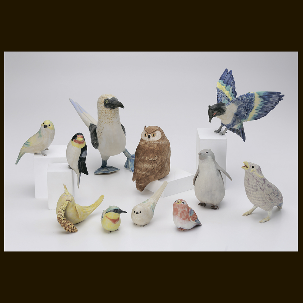 「陶鳥白書」（芸美ガイダンス2015 展示作品）神戸芸術工科大学 クラフト・美術学科（現：アート・クラフト学科） ガラス・陶磁器コース